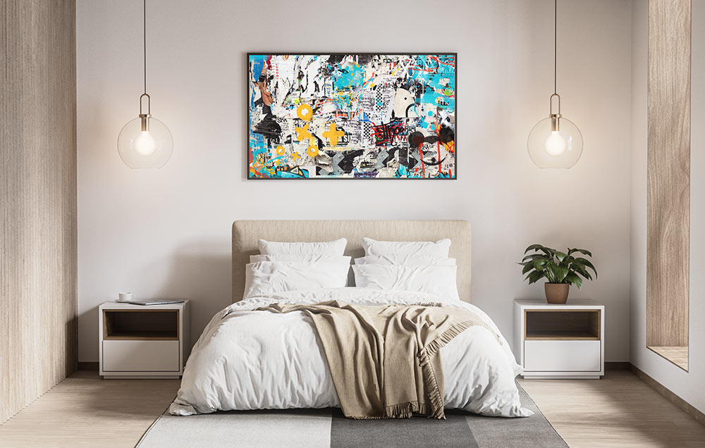 Décorer un grand mur blanc dans une chambre avec un tableau déco